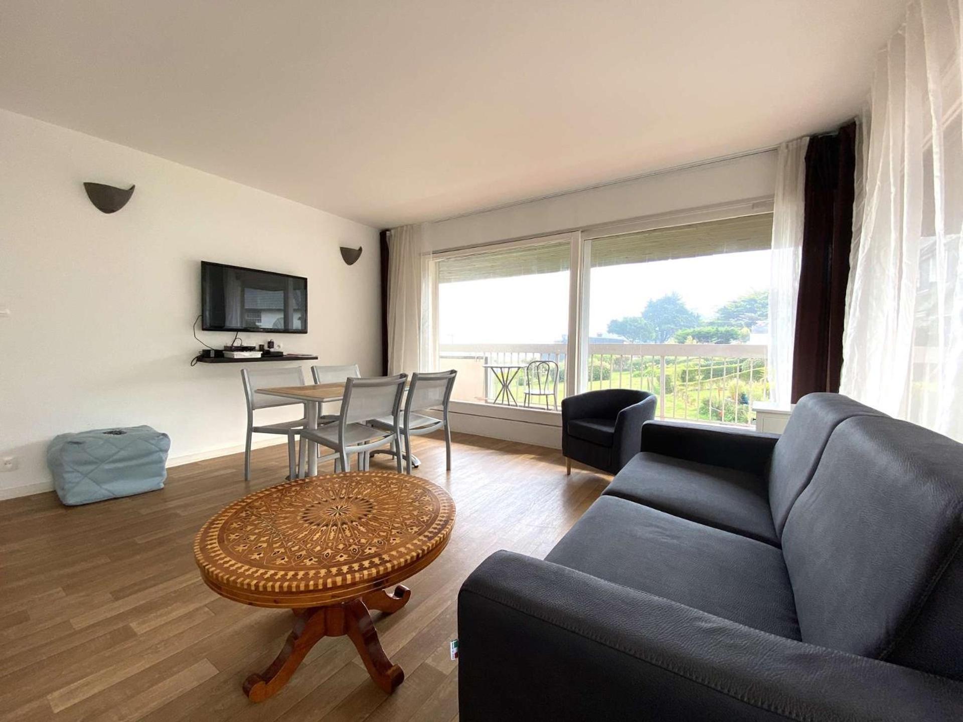 Appartement Vue Sur Mer Avec Terrasse, Plage De Trestraou A Perros-Guirec - Ref 861 Exterior foto